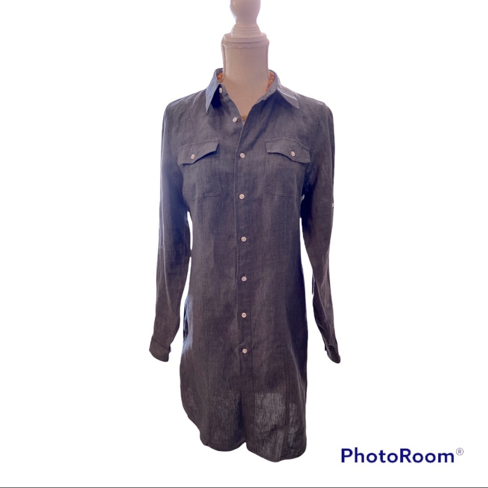 Beautiful linen dress from the Island company size small button down dress